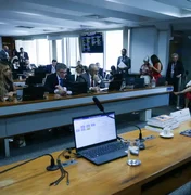 Senadores discutem ritmo de tramitação da PEC do fim da escala 6x1