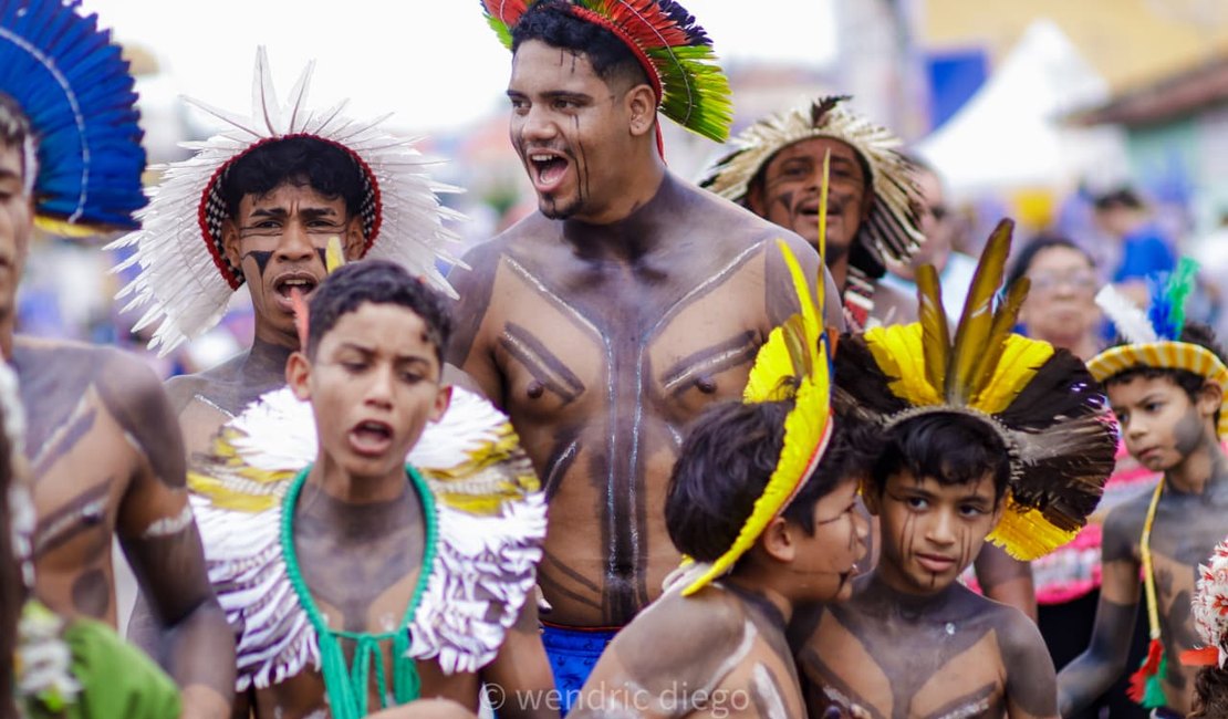 Desfile marca início das celebrações dos 137 anos de Palmeira dos Índios