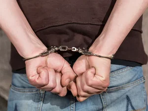 Homem com mandado de prisão em aberto é preso no Centro de Colônia Leopoldina
