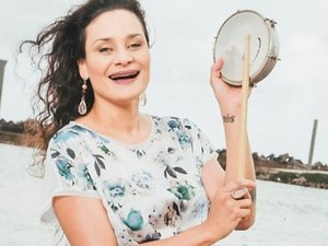 Tanne Dely celebra 15 anos de carreira com show em Maceió