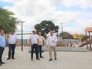 Prefeito Luciano vai entregar moderna área de convívio social no bairro Bonsucesso