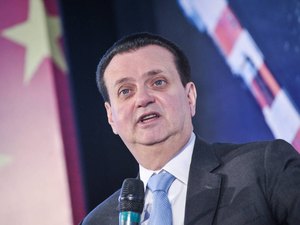 Kassab decide colocar general na presidência dos Correios