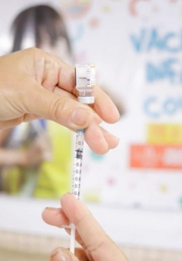 Defensora pública esclarece que vacina da Covid-19 não é obrigatória e não afasta criança da família