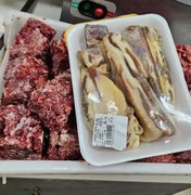 Vigilância Sanitária apreende 120 kg de carnes estragadas no Vergel do Lago