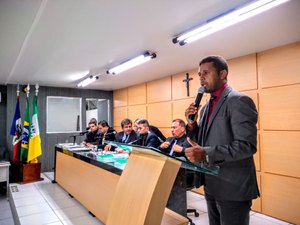 Câmara convoca secretário e gestor da ELEVA para esclarecimentos sobre a coleta do lixo na cidade