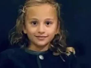 Menina de 7 anos morre após ser esmagada por estátua de 200 kg