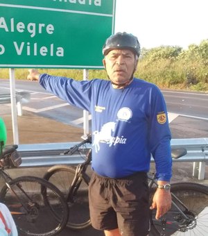 Tarcizo Freire defende ciclismo e construção de ciclovias em AL durante pedalada de Carnaval