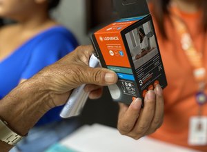 Equatorial intensifica ações de troca de lâmpadas em agências de atendimento presencial