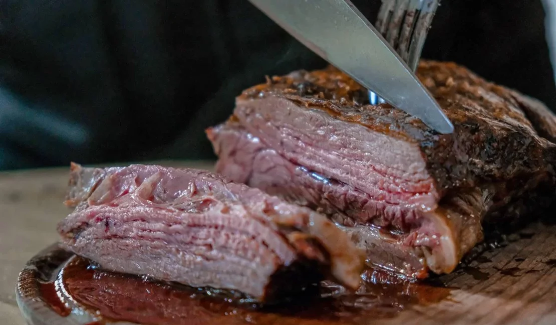 Ladrão faz churrasco e bebe cerveja durante furto a sítio em MG