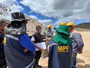 Fiscalização da FPI encontra trabalho degradante em pedreira e MPT move ação contra empresas