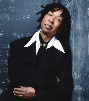 Djavan celebra o amor em novo álbum, Improviso: “Coração aos pulos”