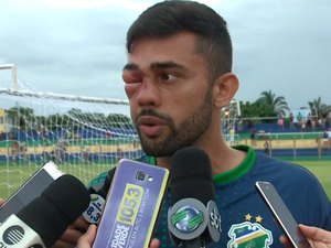 Jogador leva chute no rosto e sai desfigurado no Campeonato Piauiense