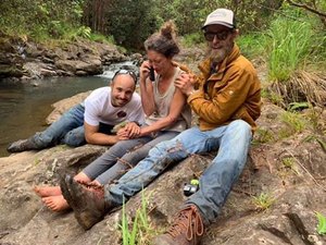 Instrutora de yoga é resgatada depois de 17 dias perdida em floresta do Havaí