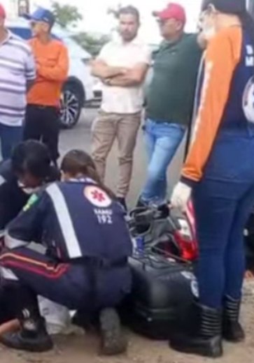 Acidente entre moto e micro-ônibus deixa uma pessoa ferida na AL-220, em Arapiraca