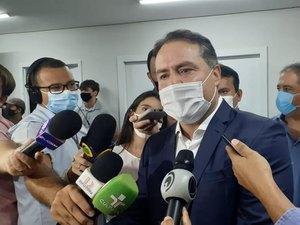 “As aulas voltam em agosto com professores vacinados e escolas adaptadas”, diz Renan Filho