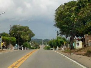 Jovem inabilitado é flagrado conduzindo moto sem capacete, em Estrela de Alagoas