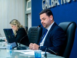 Presidente Chico Filho determina recadastro geral de servidores efetivos e comissionados na Câmara Municipal