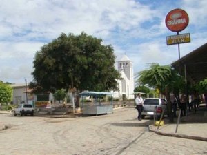 Homem é preso com maconha e crack em Arapiraca