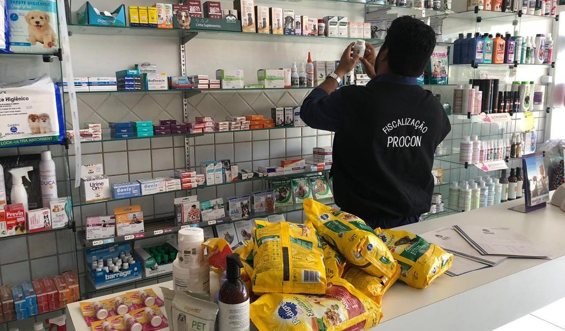 Procon Maceió realiza operação em pet shops da capital