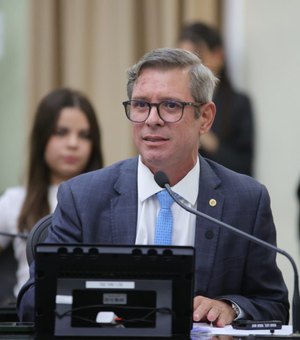 Por iniciativa de Cabo Bebeto, ex-ministro Gilson Machado é agraciado com título de Cidadão de Alagoas