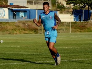 CSA conta com retorno de meia antes de clássico decisivo