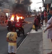 Moradores fecham Rua Cleto Campelo, no Jacintinho, em mais um protesto contra a falta d'água