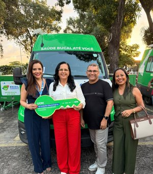Prefeita recebe Odonto Móvel para ampliar atendimentos em Lagoa da Canoa