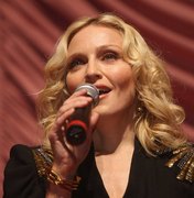 Madonna adere ao #EleNão e pede 'fim do fascismo'