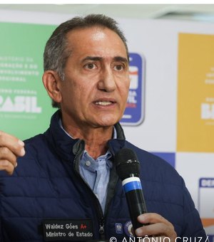 Governo anuncia envio de equipes para região destruída por ciclone