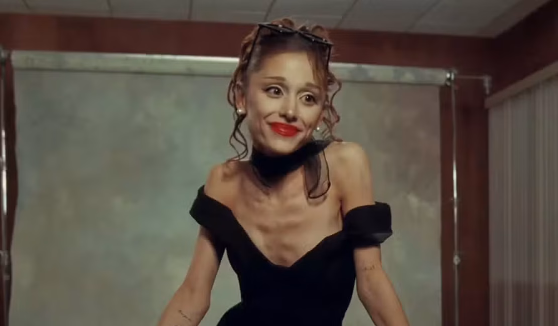 Ariana Grande anuncia pausa após críticas por magreza extrema