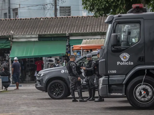 Polícia pede prisão do irmão de suspeito de atirar e matar soldado em Guarujá