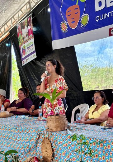 Teca Nelma participa do lançamento do Programa Plantadeiras de Semente Boa em Alagoas