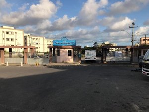 Mulher confessa ter matado o filho de seis anos em apartamento