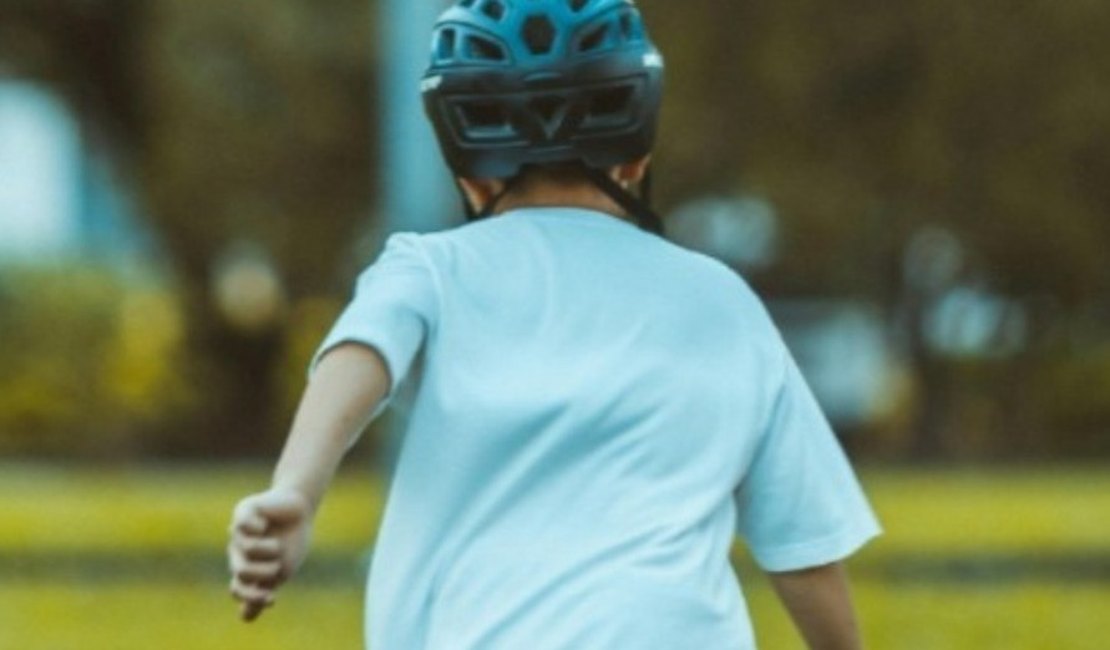 Após mortes de meninos autistas em Maceió, especialista alerta para os riscos de fuga