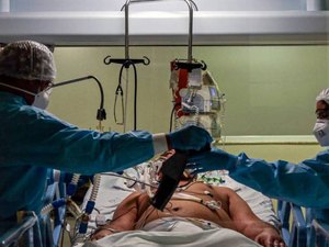 Médicos cearenses repudiam acusações de manipulação de número de mortes por coronavírus