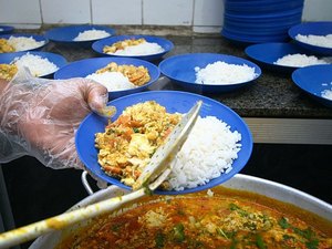 Alunos da Rede Municipal que vão estudar online também terão acesso à merenda