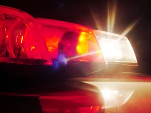 Trailer da Polícia Militar é destruído após incêndio no Litoral Norte