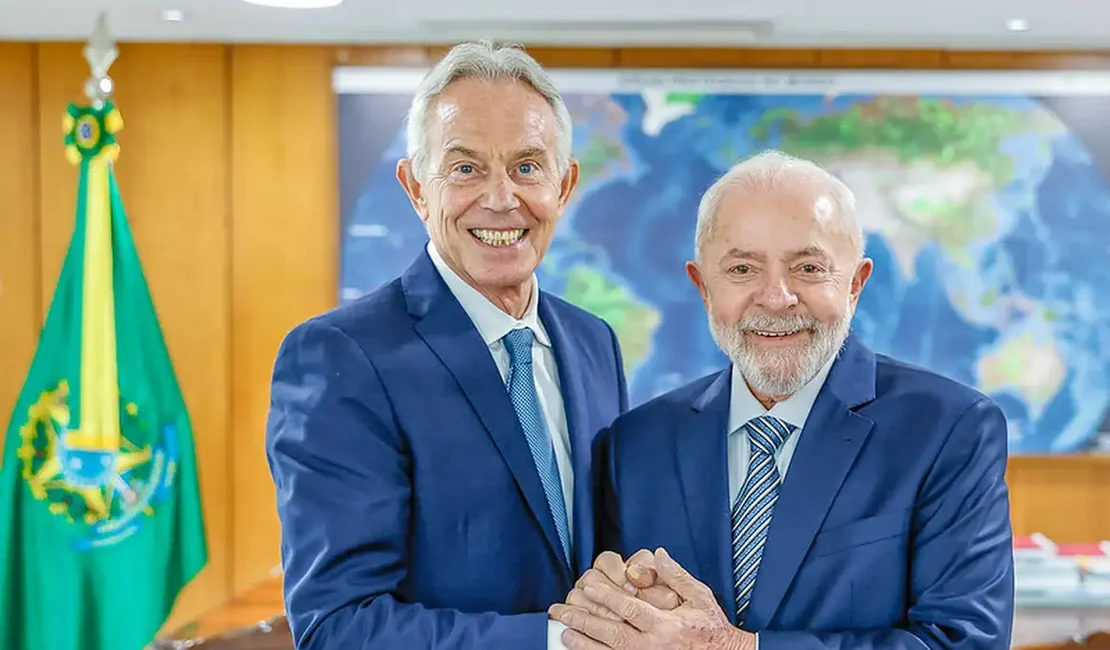 Lula e Tony Blair conversam sobre G20 e combate a extremismo