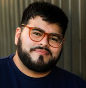 Jornalista alagoano Maylson Honorato estreia na ficção com ‘Bromélias Imaginárias’; livro está em pré-venda