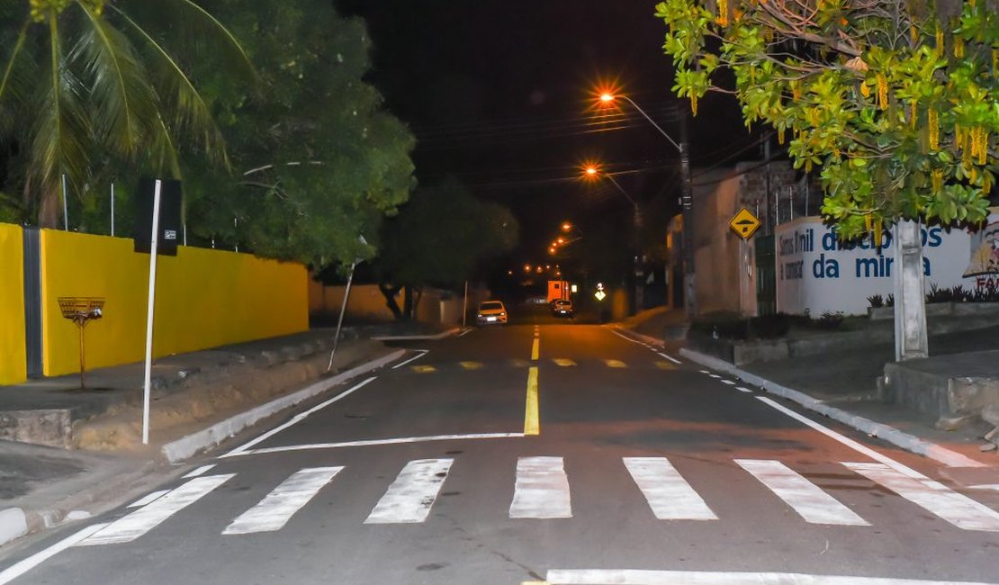 Ruas do Antares recebem obras de pavimentação pelo programa Nova Maceió