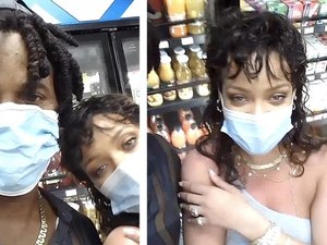 Rihanna volta para Barbados e surpreende fã em posto de gasolina