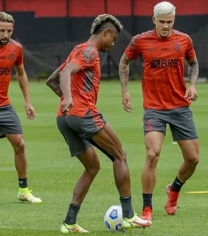 Com expectativa por 'reforços', Flamengo finalização preparação para enfrentar o Grêmio