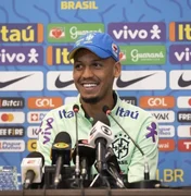 Fabinho vê Brasil pronto para a Copa do Mundo e diz se há chances de jogar como lateral