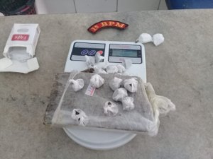Jovem com extensa ficha criminal é preso na Vila de Pescadores, em Maceió