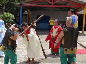 Alunos da Pestalozzi de Arapiraca realizam apresentação da paixão de Cristo