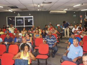 Servidores públicos de Maceió suspendem greve após decreto de ilegalidade da Justiça