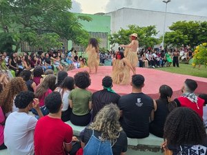 Interarte reúne teatro, exposições, música e dança em Maragogi