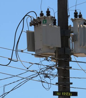 Conta de luz sobe e deve atingir quase 40% dos consumidores até junho