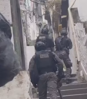 Operação policial deixa 64 mortos e é considerada a mais letal da história do RJ