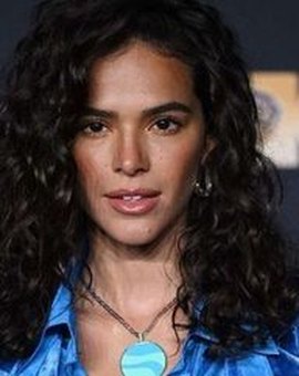 Marquezine reage em meio a rumor de affair com milionário: “Se deixa”